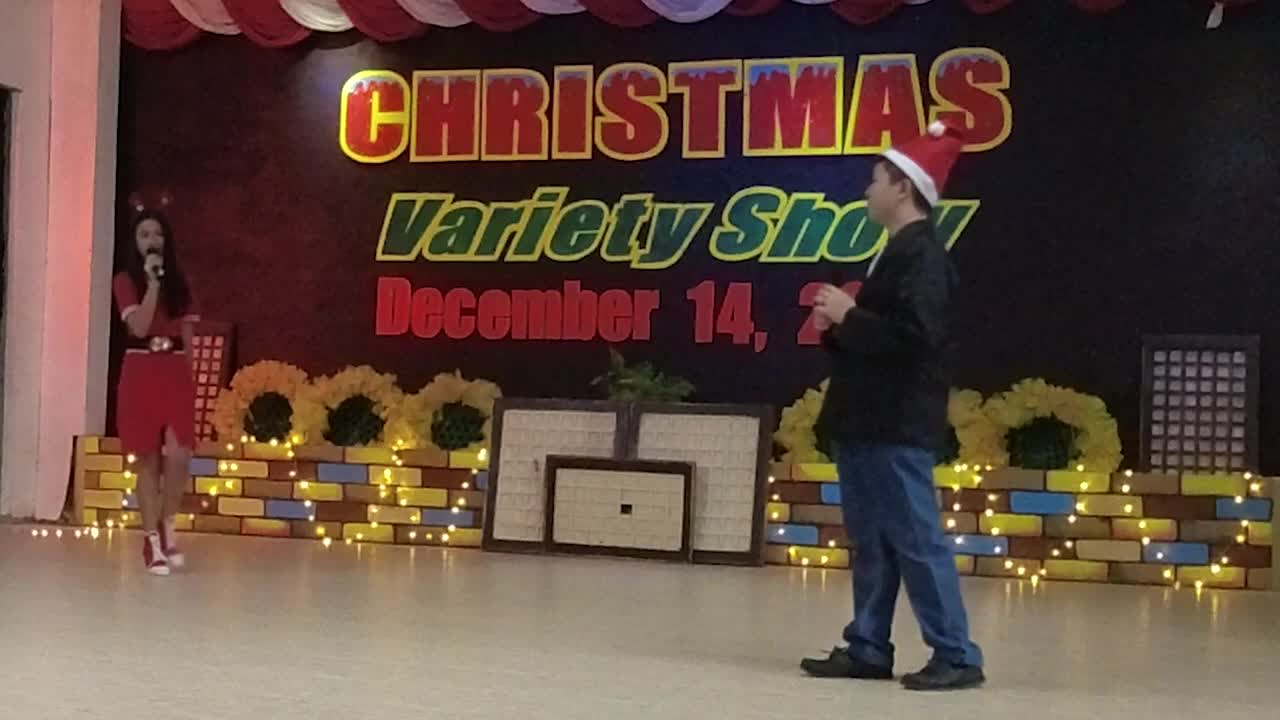 Grade 7 Vocal Duet sing Christmas in our Hearts Christmas Variety Show 2022
