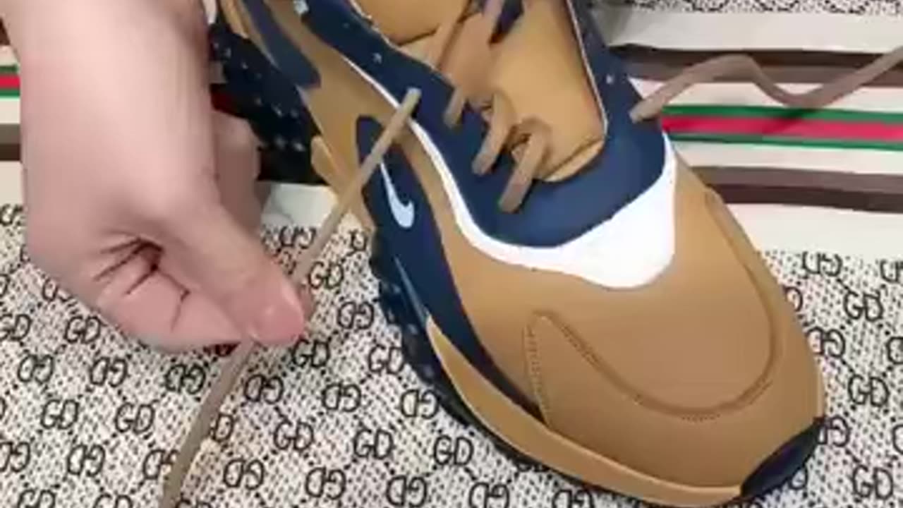 The best way to tie a shoe