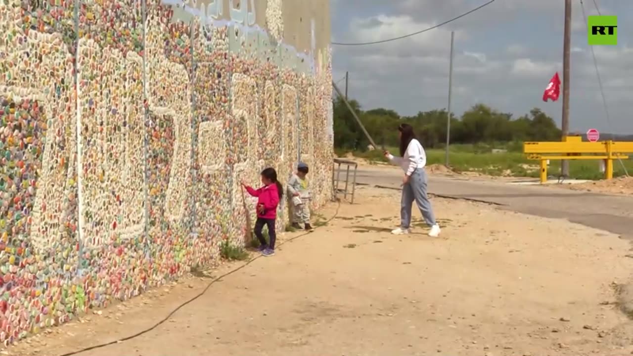 Artist Turns Gaza Border Wall Into Message Of Peace