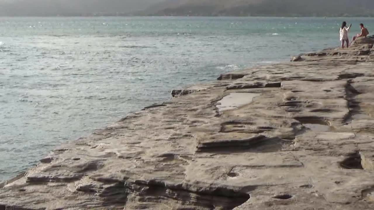 Honolulu, HI — China Walls #2