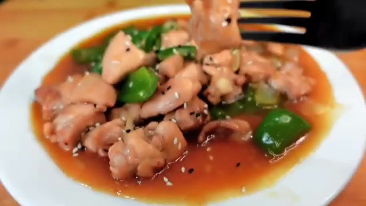 "🍗 Unleash the Flavor with Our Irresistible Simple Chicken Recipe!