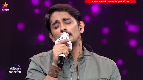 Actre sidharth singing song