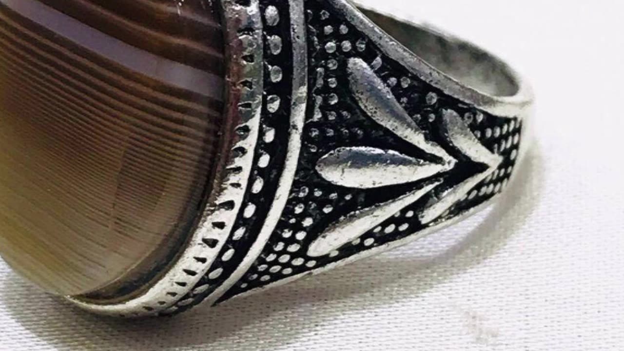 "Craftsmanship, Elegance, and Timeless Appeal – Find Your Perfect Men's Ring Today!"