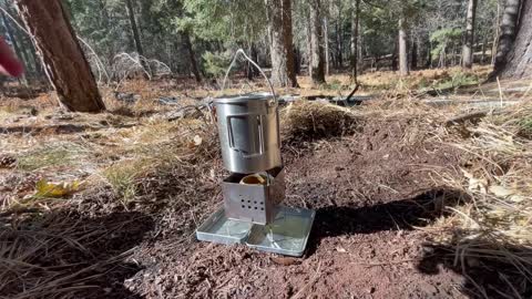 Coffee and lunch on the firebox stove