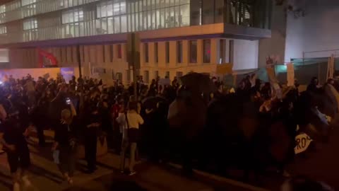 DC: Antifa chants “every city, every town, burn the precinct to the ground”