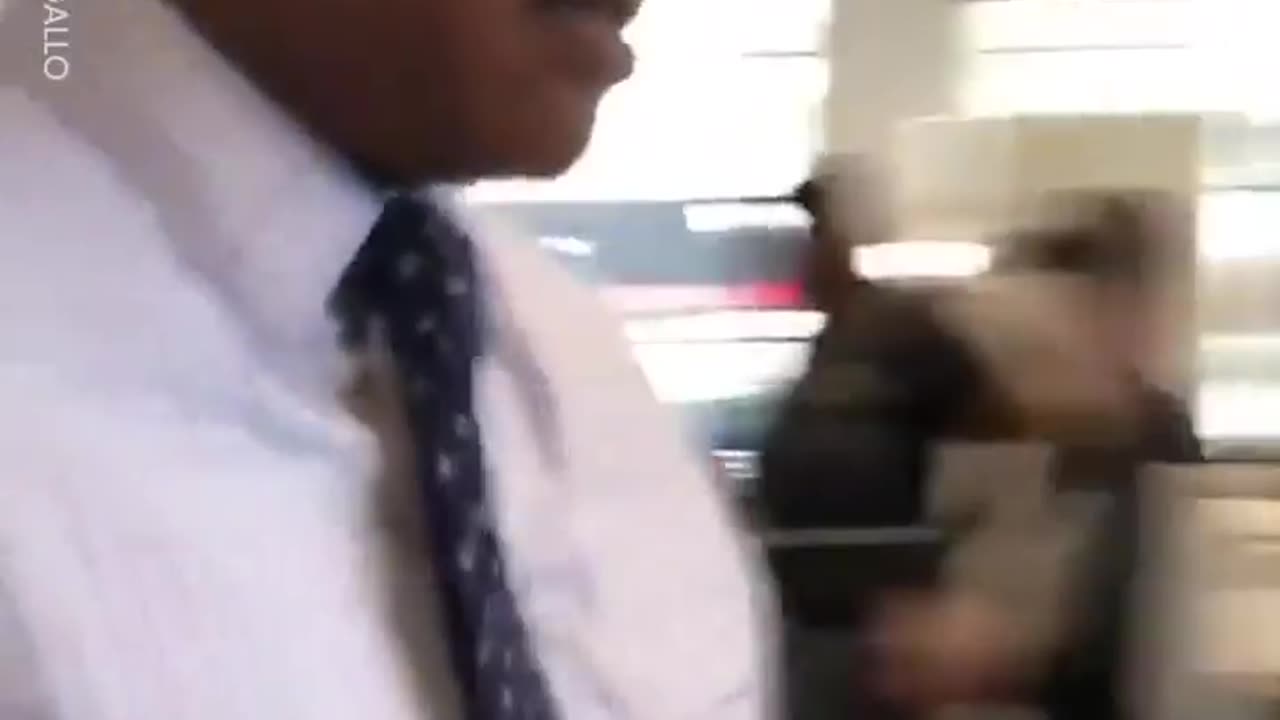 i hate the manager and the officer