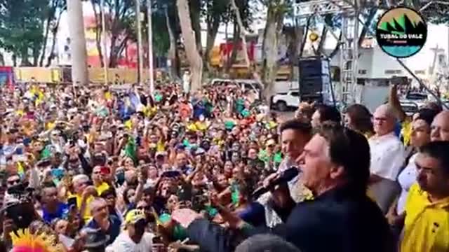 BOLSONARO DISCURSA EM CRUZ DAS ALMAS (BA)