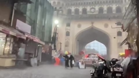 Raining in Hyderabad charminar😍