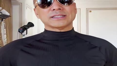 20221029文贵先生GETTR³： #邪恶中共：瞪眼说瞎话。上海海外投资几个大项目已经停产很长时间，还汇报超预期利润。国家资本主义
