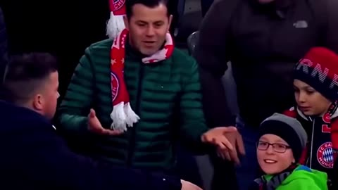 BEST FUNNIEST MOMENT FOOTBALL-7