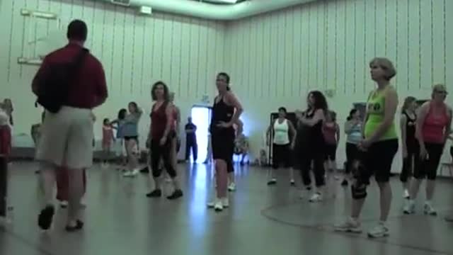Zumba Fitness Canada "waka waka"