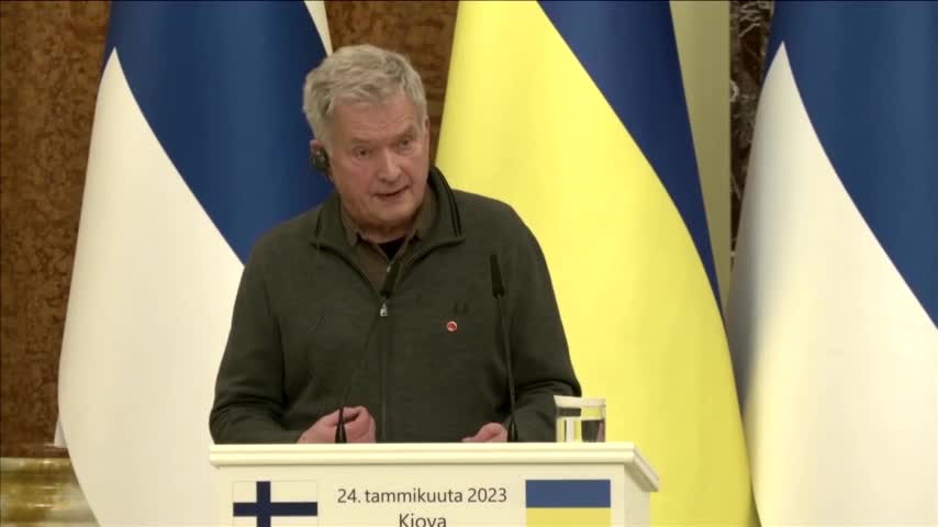 Finnish President discusses bid to join NATO with Zelenskiy