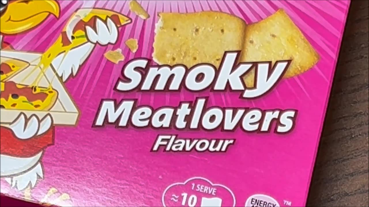 In A Biskit Smokey Meatlovers Product vs Pack Shot