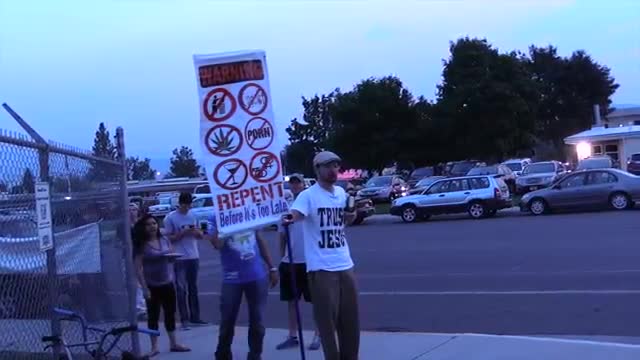 Montana- Girl physically assaults preacher