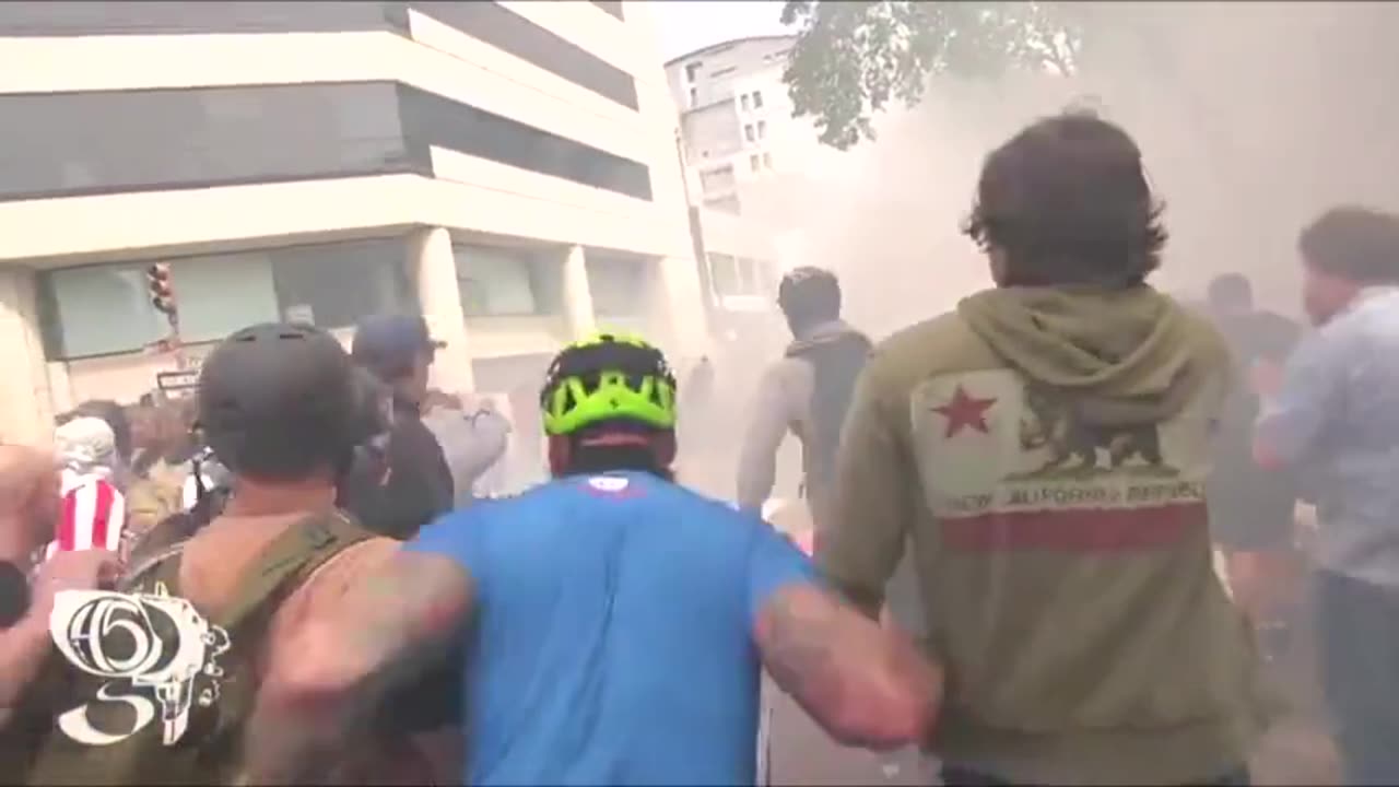 Q - O CHAZARACH - the plan to save the world lektor PL