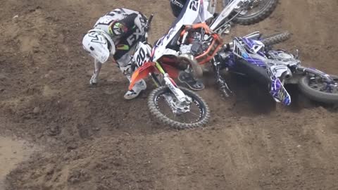 Fight Breaks Out at Motorama After Collision