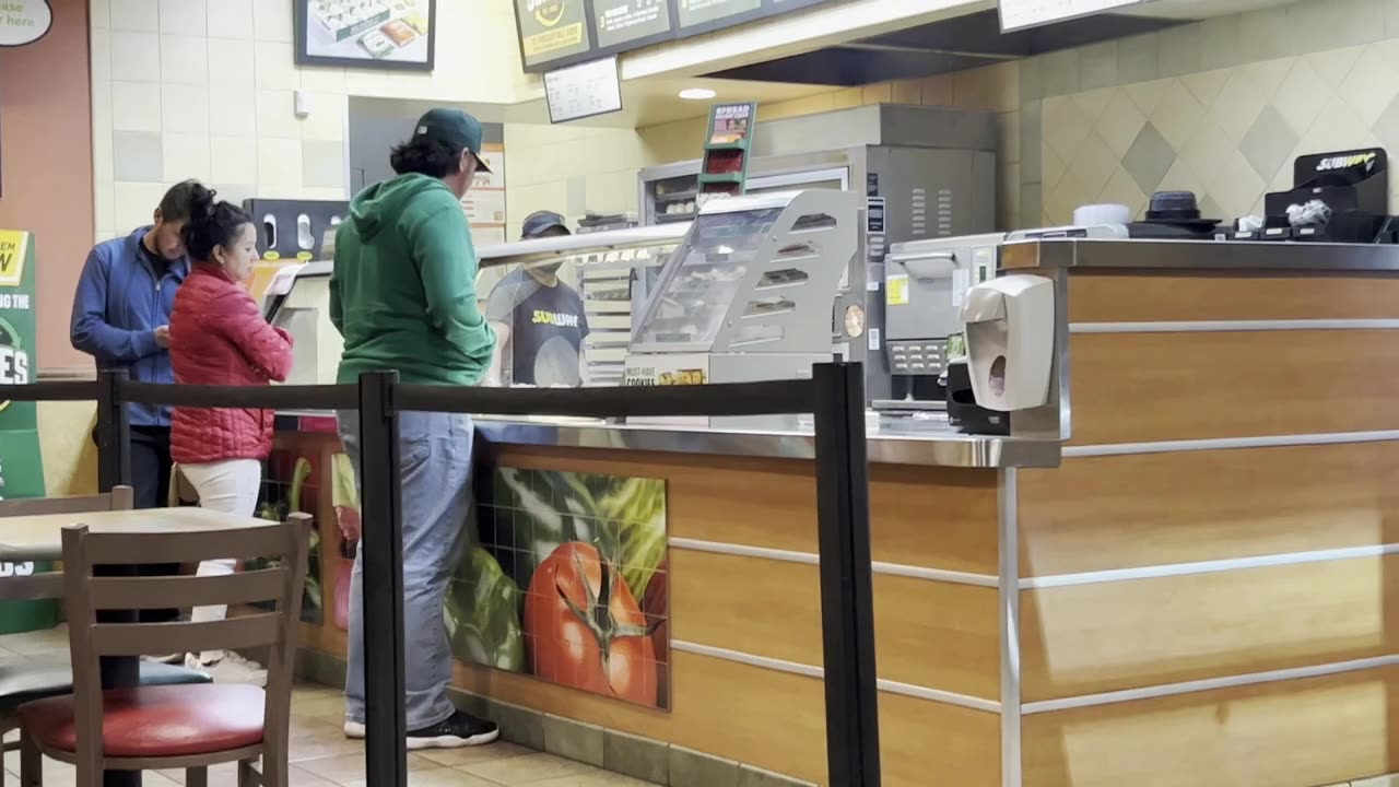 EXTRA TOASTED Subway prank on worker (she thought it was gonna burn)