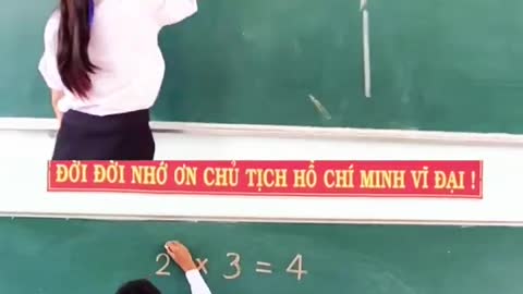 Cùng nhân 3 nhưng cách giải nó lạ lắm ...