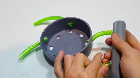 Turning Small Water Canal into Mini Hydroelectric Dam, Supplying 220v Electricity to Household