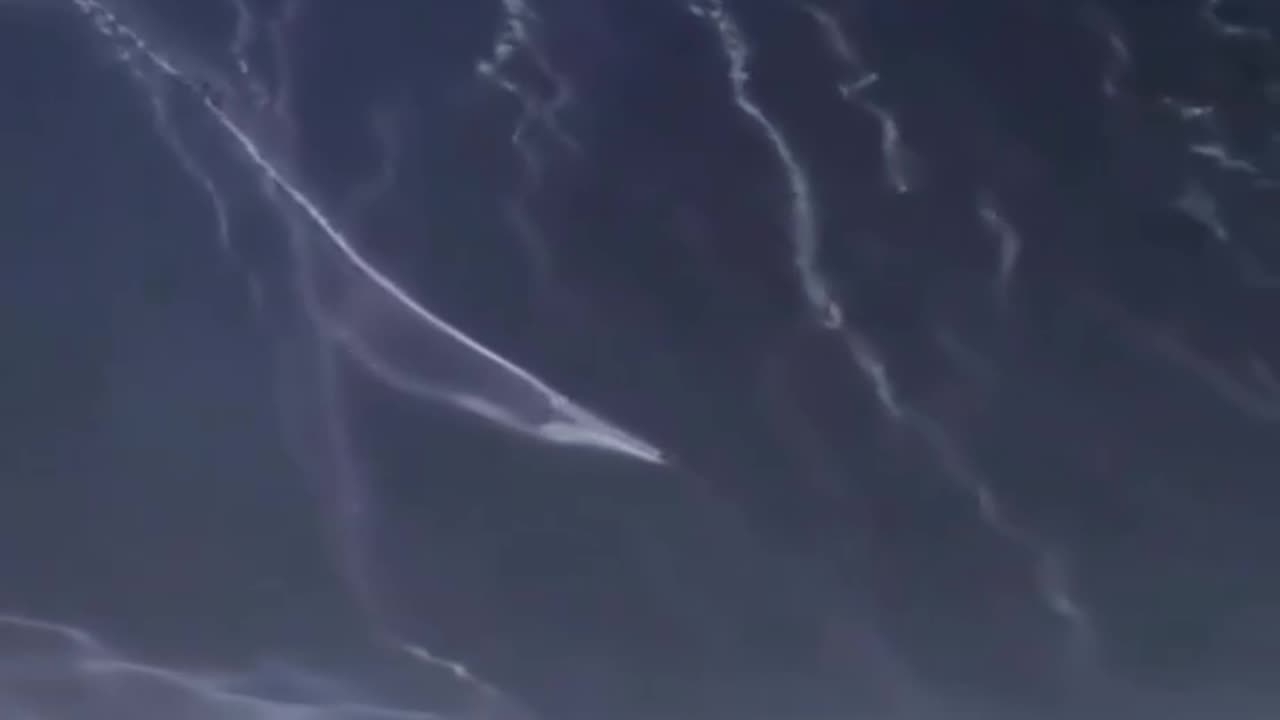 GERMAN SURFER Rides A 115-FOOT WAVE In PORTUGAL