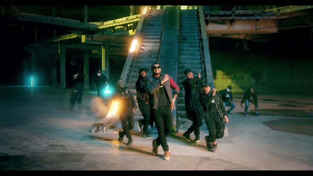 Chris Brown - Party (Official Video) ft. Usher, Gucci Mane