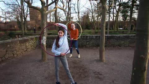 Simple Hula-Hoop-Dance-Combo