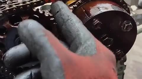 Engine chain adjustment