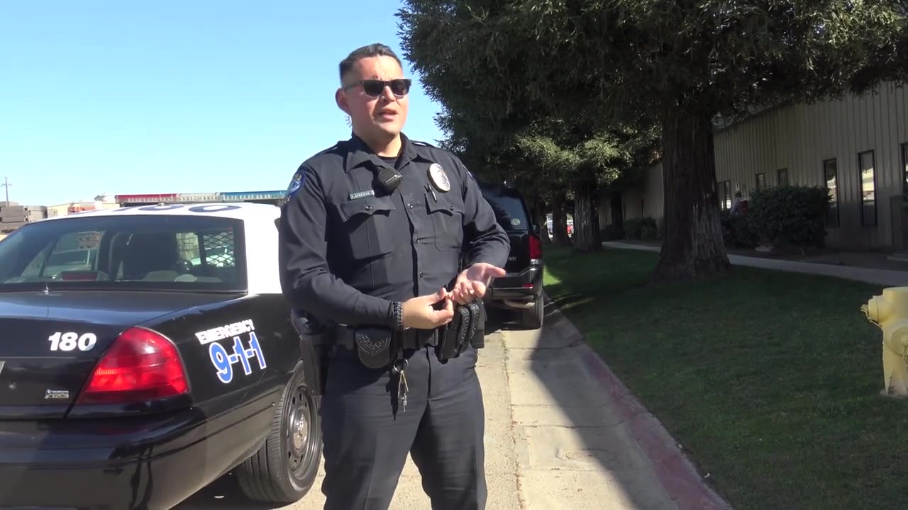 MANAGER GETS EDUCATED - 1st Amendment Audit