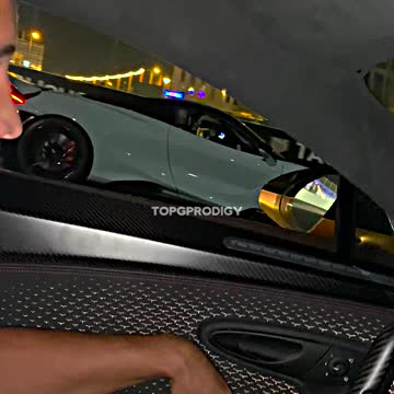 McLaren 765 VS Bugatti Chiron