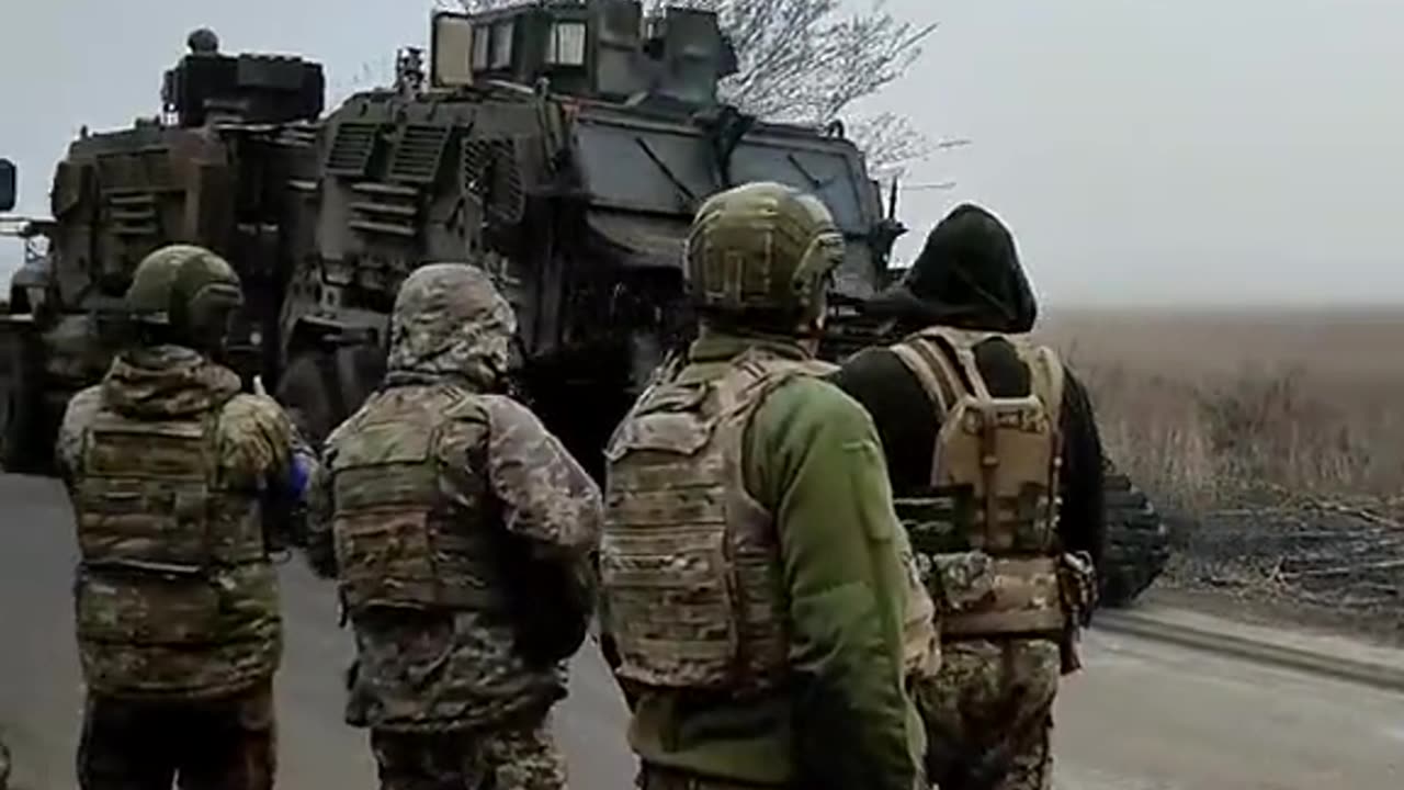 Evacuation of an American MRAP International M1224 MaxxPro that has run into an anti-tank mine