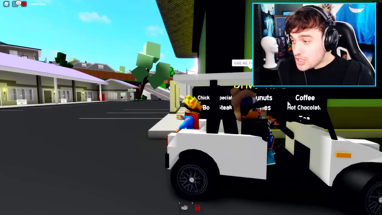 OLD FAMILY vs MODERN FAMILY vs FUTURE FAMILY in Roblox BROOKHAVEN RP!!