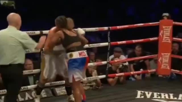 Bergholt vs Jones live boxing
