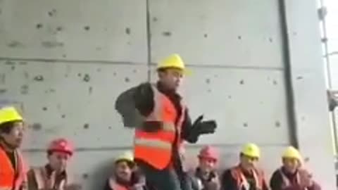 CONSTRUCTION WORKER DANCE