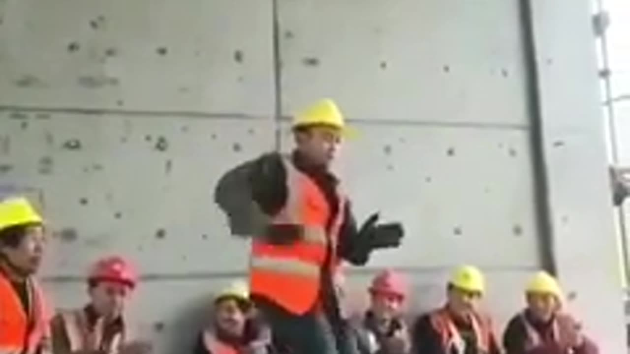 CONSTRUCTION WORKER DANCE