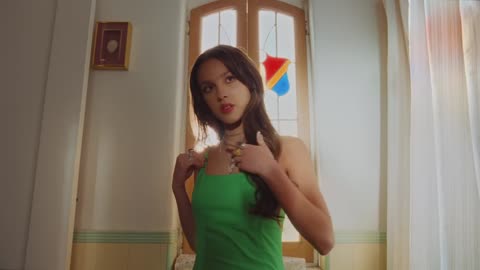 Olivia_Rodrigo_-_deja_vu__Official_Video