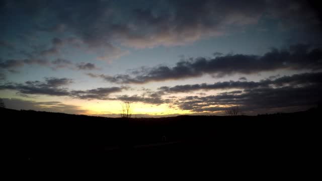 Sun Rise 11 29 22 48f/9c