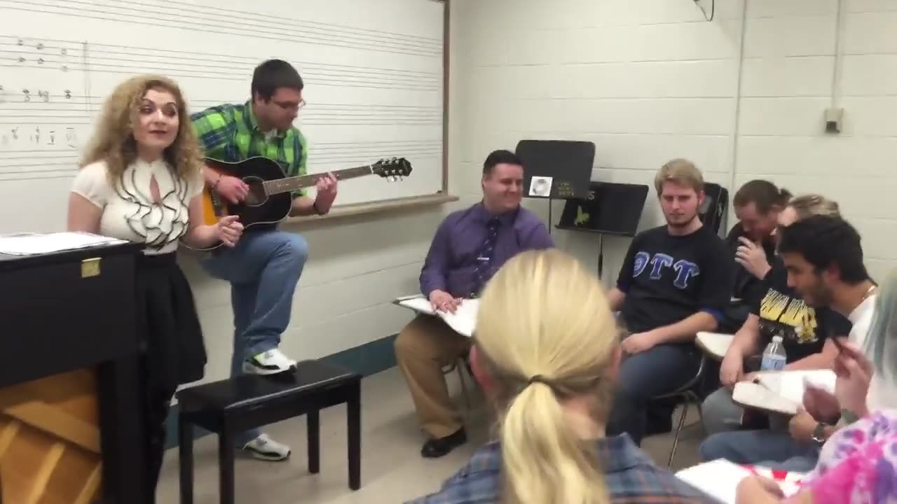 Music Teacher Starts Singing Pop Song, Then The Entire Class Does Something Incredible