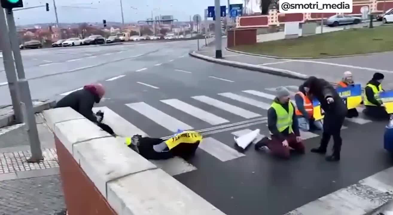 Soros Goons Block Traffic In Czech Republic