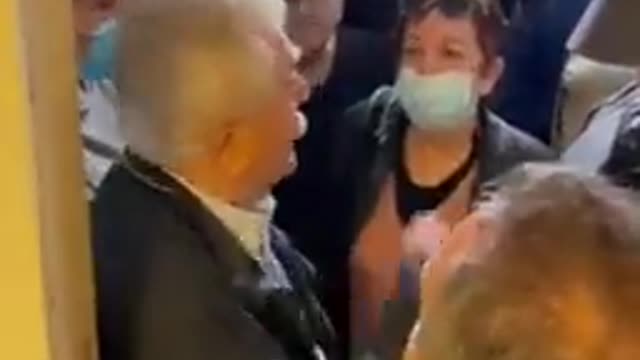 ΕΙΣΤΕ ΒΟΥΛΕΥΤΗς/?ΝΑ ΣΕΒΕΣΤΕ ΤΟΥΣ ΝΟΜΟΥΣ