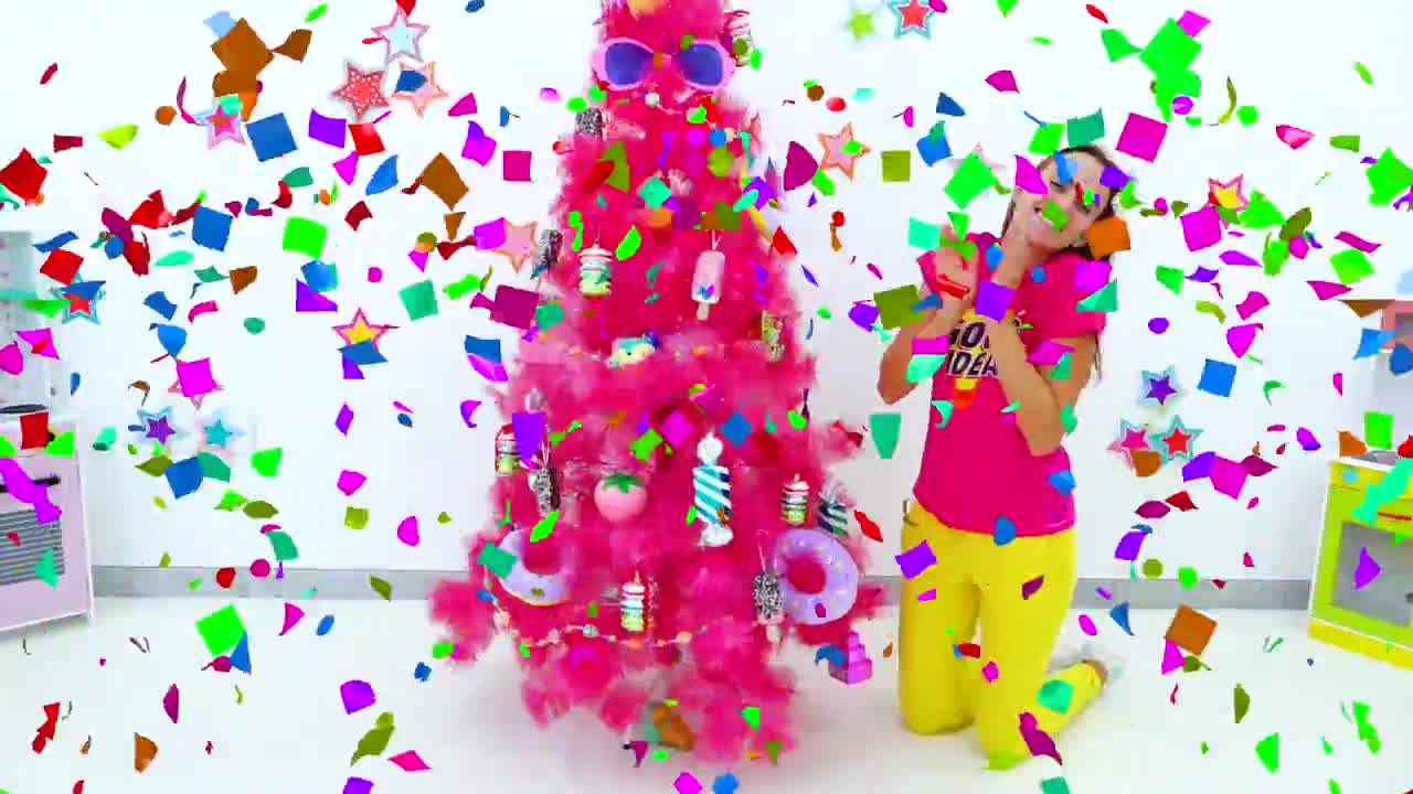 Vlad and Niki pretend play and decorate the Christmas tree