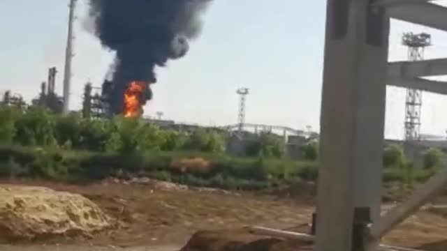 💙💛 Drone hits oil refinery in Rostov Region, Russia. 💙💛 21st June 2022