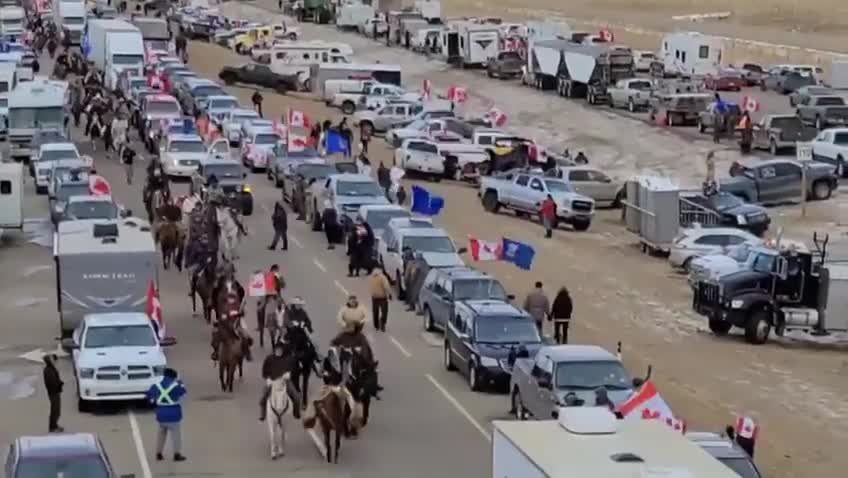 Courtts Border protest is getting bigger & bigger