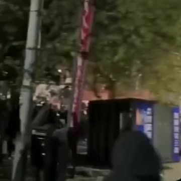 Chinese Citizens Destroy CCP Covid Testing Centers