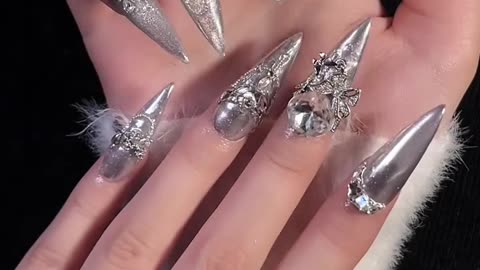 Nail powder tone bạc cực sang trọng và quyến rũ 😎
