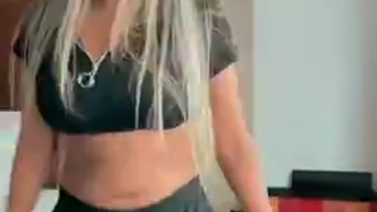 SUHHU KHAN: WILD/FREESTYLE BELLY DANCING