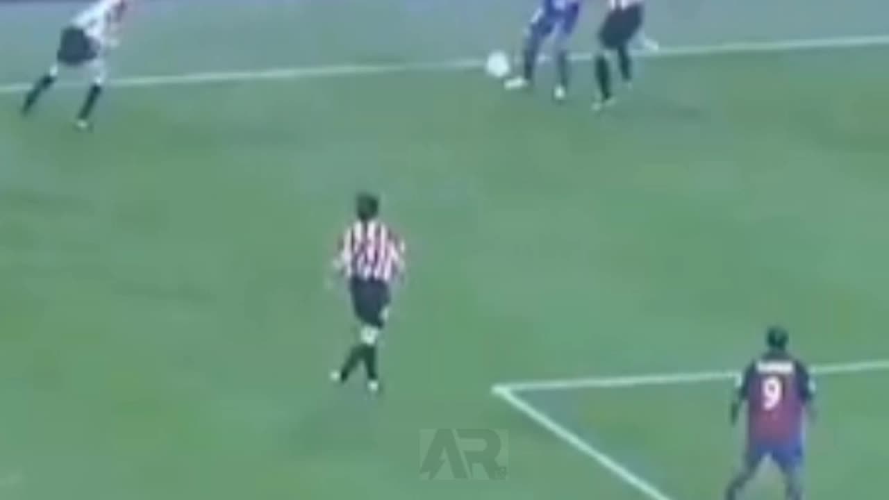 Ronaldinho Skills That SHOCKED The Word