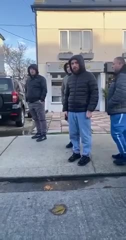 You've got to appreciate how blunt the Irish are.. 🇺🇸🇮🇪