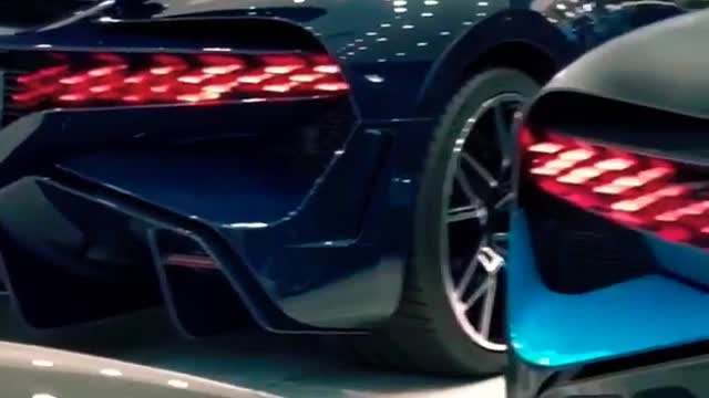 220# Bugatti Divo double trouble .mp4