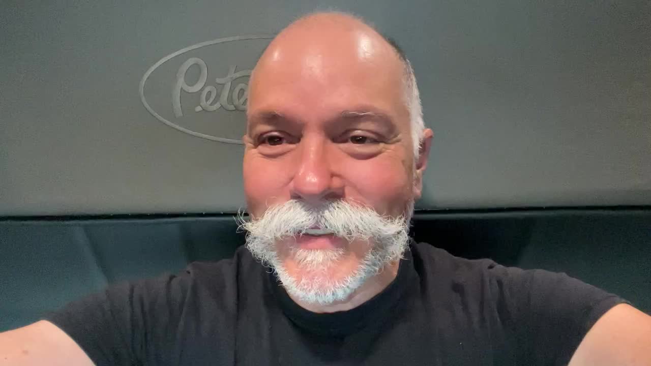 I AM MORE BEAUTIFUL THAN THE KING OF THE ENGLISH