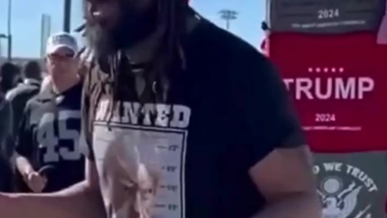 Hey, don’t vote Democrat come on and get a Trump hat